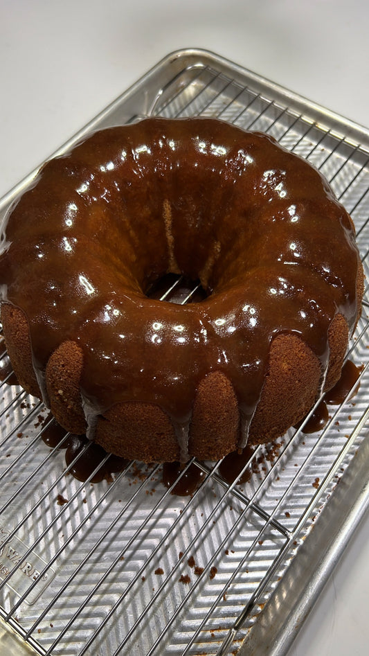 PUMPKIN CAKE W. BROWN SUGAR PUMPKIN SPICE DRIZZLE